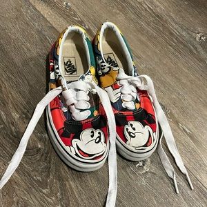 Special edition, Mickey, and friends, Disney vans